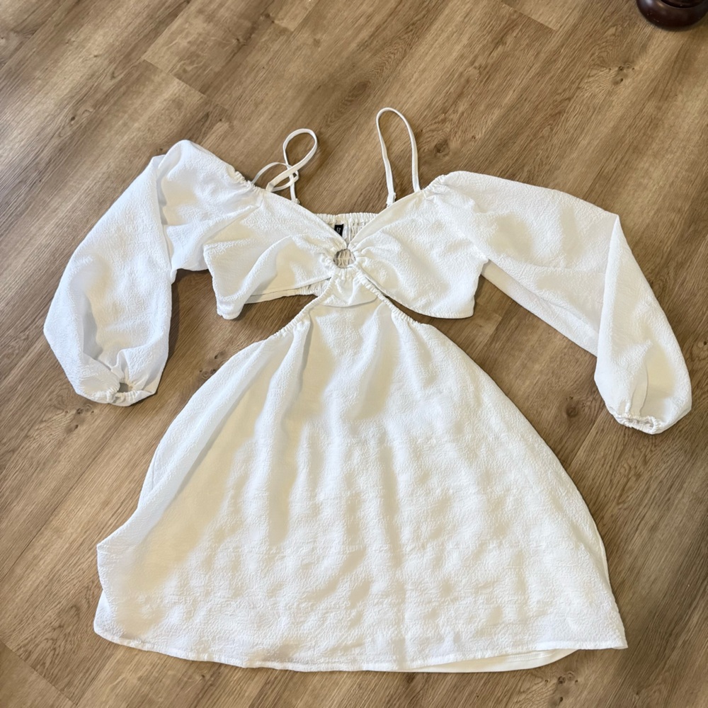 Divided H&M White Cut Out Off Shoulder Dress